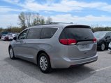 Used 2017 Chrysler Pacifica Touring-L image 4
