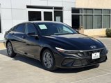Used 2024 Hyundai Elantra SEL image 2
