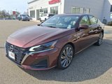 Used 2023 Nissan Altima 2.5 SL image 3