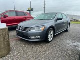 Used 2013 Volkswagen Passat TDI SEL Premium image 3