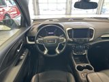 Used 2022 GMC Terrain SLT image 2