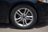 Used 2018 Ford Fusion SE image 4