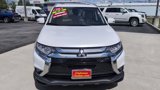 Used 2016 Mitsubishi Outlander GT image 2