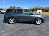 Used 2022 Chevrolet Equinox LS w/ LS Convenience Package image 2