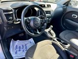 Used 2016 Kia Soul image 2