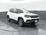 Used 2022 Jeep Compass Trailhawk w/ Trailhawk Convenience Group image 2