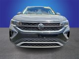 Used 2022 Volkswagen Taos SE image 2