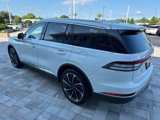 Used 2020 Lincoln Aviator Reserve w/ Equipment Group 202A image 4