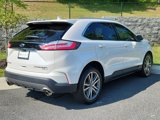 Used 2019 Ford Edge Titanium image 2
