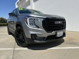 Used 2023 GMC Terrain SLE w/ Driver Convenience Package image 4
