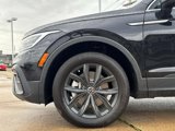 Used 2024 Volkswagen Tiguan SE image 5