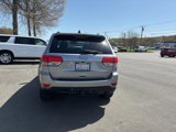 Used 2015 Jeep Grand Cherokee Limited w/ Luxury Group II image 4