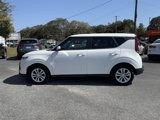 Used 2022 Kia Soul LX image 2