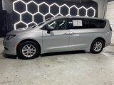 Certified 2023 Chrysler Voyager LX image 2