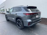 New 2025 Volkswagen Tiguan SE R-Line image 3