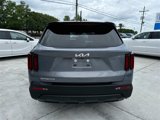 Used 2023 Kia Sorento LX image 6