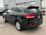Used 2016 Kia Sorento LX image 3