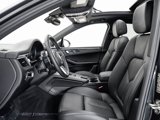 Certified 2018 Porsche Macan image 6
