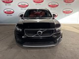 Used 2020 Volvo XC40 T5 Momentum image 2