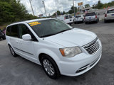 Used 2015 Chrysler Town & Country Touring image 4