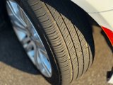 Used 2015 Chrysler 200 Limited w/ Convenience Group image 3