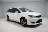 Used 2017 Chrysler Pacifica Limited image 4