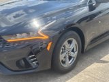 Used 2023 Kia K5 LXS image 2