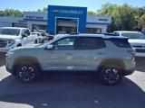 New 2025 Chevrolet Equinox ACTIV image 2