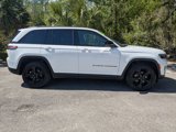 Certified 2023 Jeep Grand Cherokee Limited w/ Black Appearance Package image 3