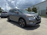 Used 2017 Nissan Rogue SL w/ SL Premium Package image 3