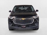 Used 2020 Chevrolet Traverse LS image 2
