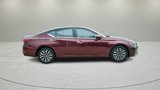 Used 2023 Nissan Altima 2.5 SV image 2
