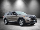 Used 2021 Ford Explorer XLT w/ Equipment Group 202A image 2