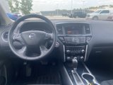 Used 2020 Nissan Pathfinder SV image 2