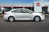 Used 2021 Toyota Corolla LE image 3