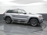 Used 2020 Jeep Grand Cherokee Laredo w/ Quick Order Package 2BN North image 5