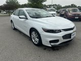 Used 2017 Chevrolet Malibu LT image 3