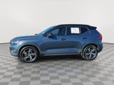 Used 2022 Volvo XC40 T5 R-Design image 5