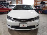 Used 2015 Chrysler 200 Limited w/ Convenience Group image 2