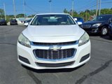 Used 2015 Chevrolet Malibu LT image 2