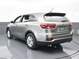 Used 2019 Kia Sorento LX image 4