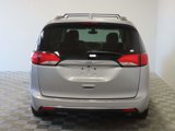 Used 2020 Chrysler Pacifica Limited image 4
