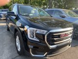 Used 2024 GMC Terrain SLE image 2