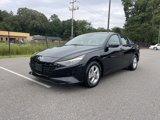 Used 2023 Hyundai Elantra SE image 2