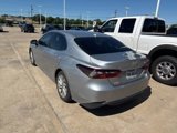Used 2021 Toyota Camry LE image 3
