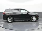 Used 2022 Chevrolet Equinox LT image 2