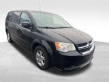Used 2013 Dodge Grand Caravan SXT image 2