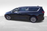 New 2025 Chrysler Pacifica Select image 6