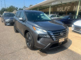 Used 2024 Nissan Rogue SV image 3