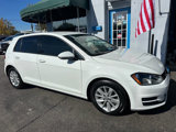 Used 2017 Volkswagen Golf S image 2